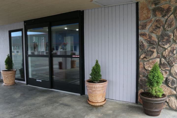 Westward Inn