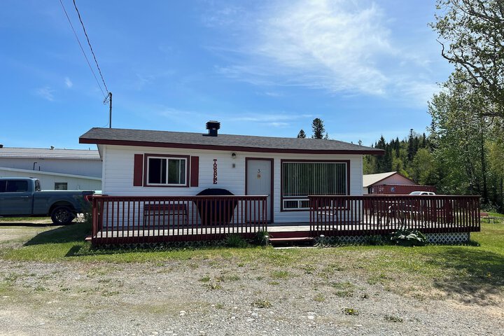 Wawa Northern Lights Motel & chalets