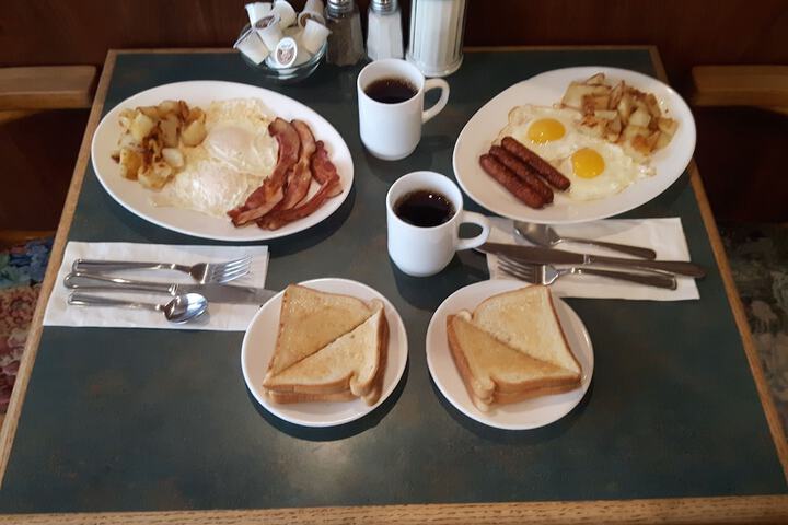 Breakfast/Coffee Service 78 of 101