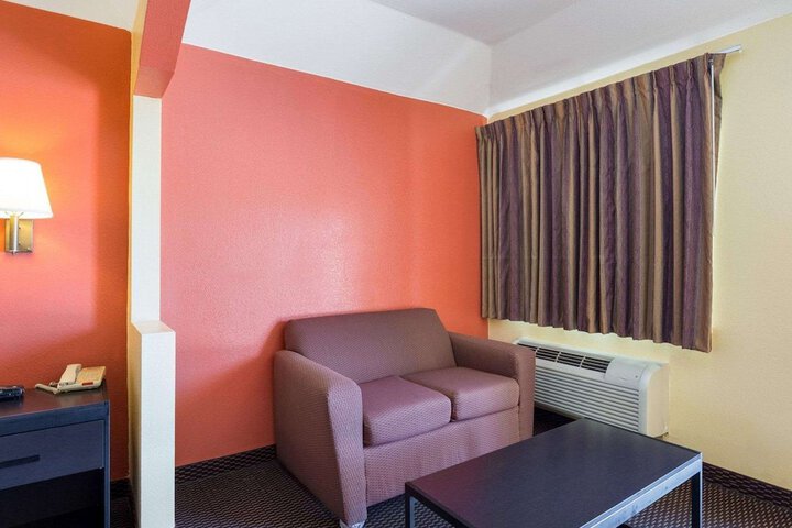 Room 19 of 27