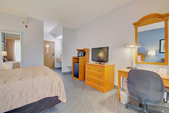 Quality Inn & Suites CVG Airport