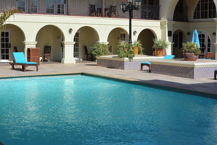 Pool 11 of 75