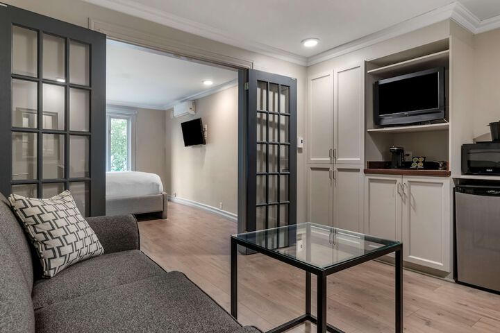 Room 19 of 59