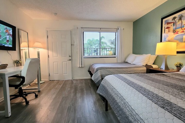Room 16 of 27
