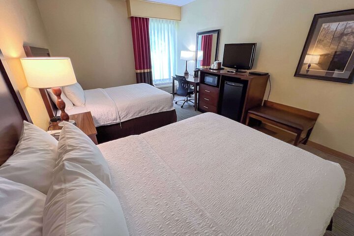 Room 9 of 40