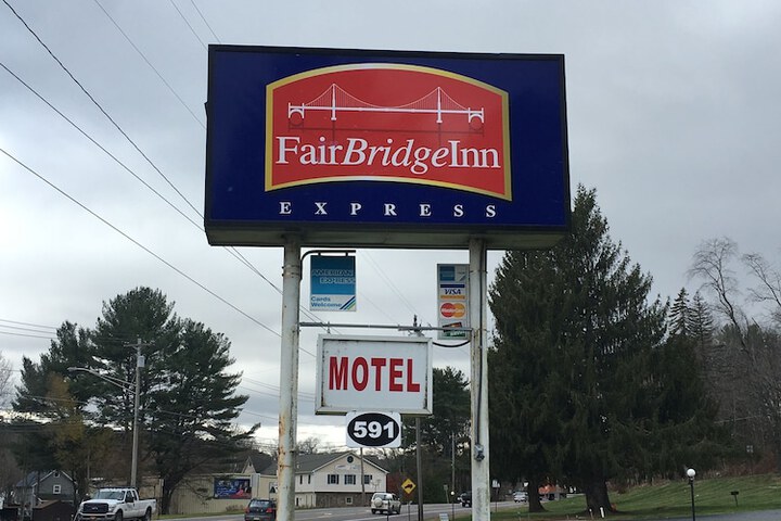 Fairbridge Inn Express
