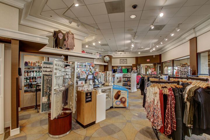 Gift Shop 34 of 39