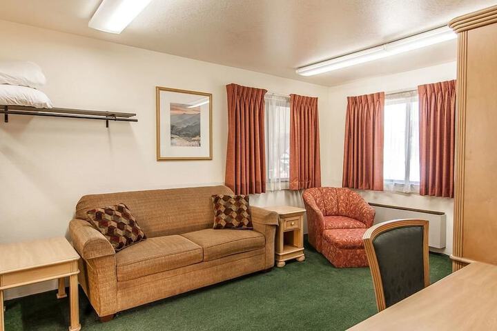 Ashland Valley Inn