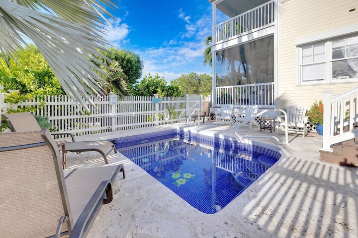 Pool 42 of 417