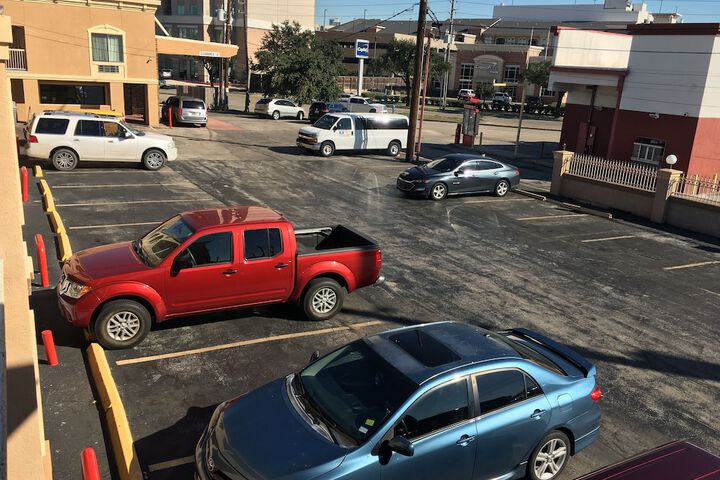 Property Grounds 23 of 36