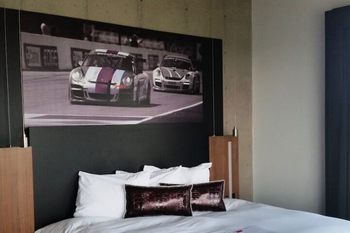 Room 21 of 47