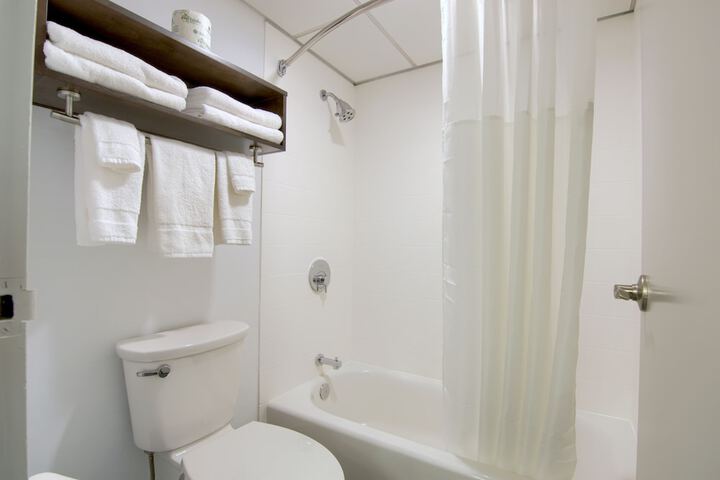 Room 30 of 41