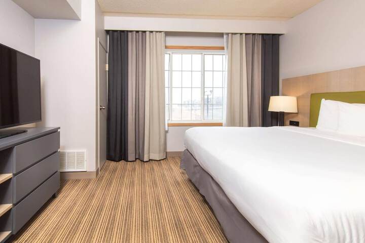 Country Inn & Suites by Radisson Rapid City, SD