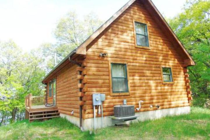 Glacier Lake Log Cabin