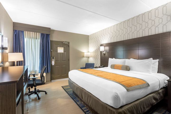 Room 15 of 44