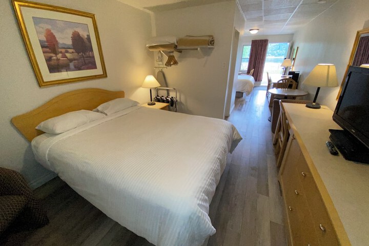 Room 54 of 93