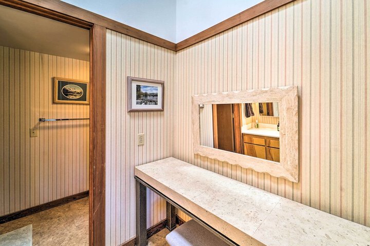 Quiet Home w / Graeagle Meadows Golf Course View!