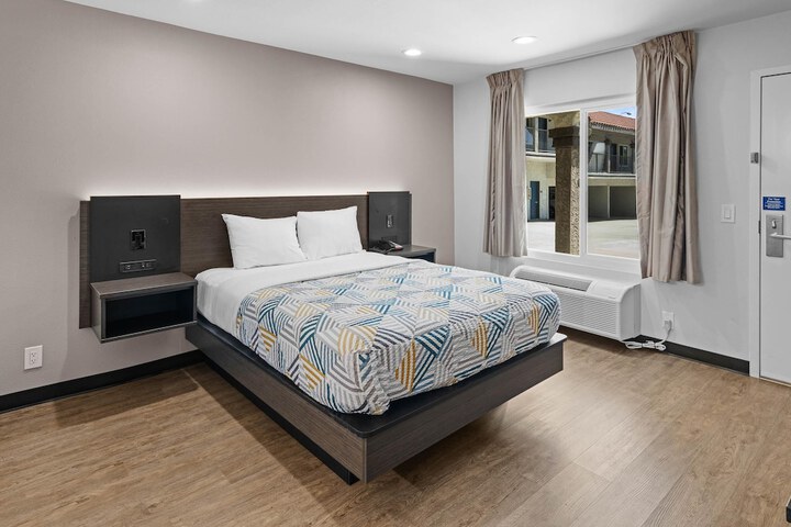 Motel 6 La Mesa CA
