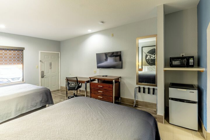 Azul Inn Houston Hobby Airport