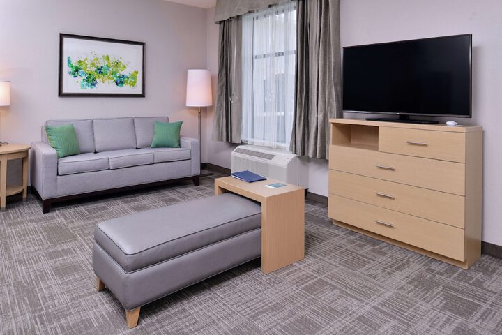 Room 30 of 65
