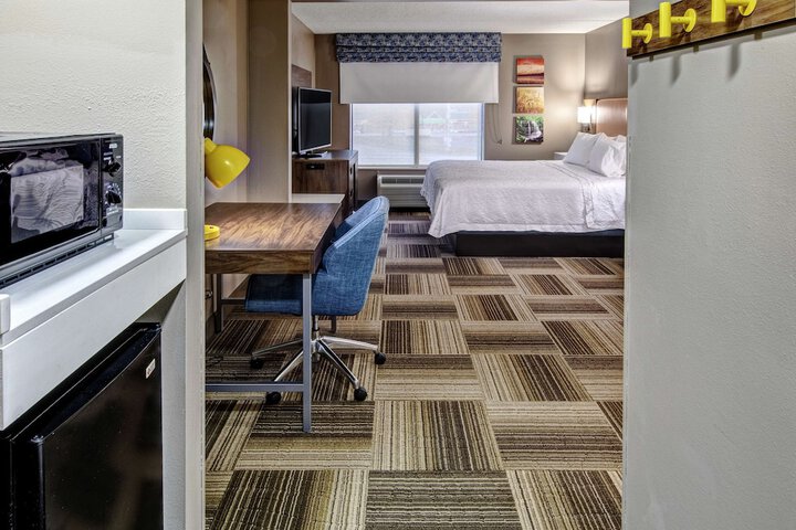 Room 16 of 33