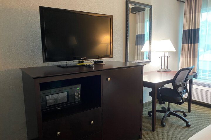 Room 12 of 30