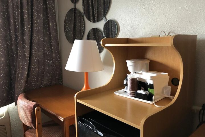 Room 19 of 39
