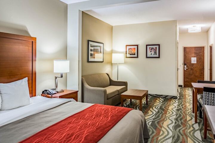 Room 20 of 33