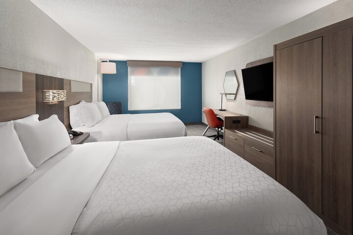 Room 18 of 29