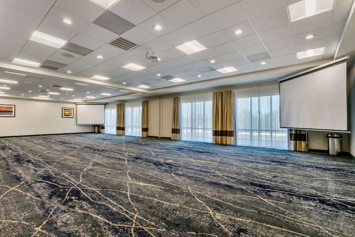 Comfort Suites North Tupelo