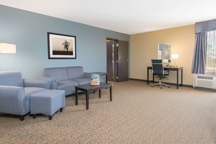 Room 14 of 19