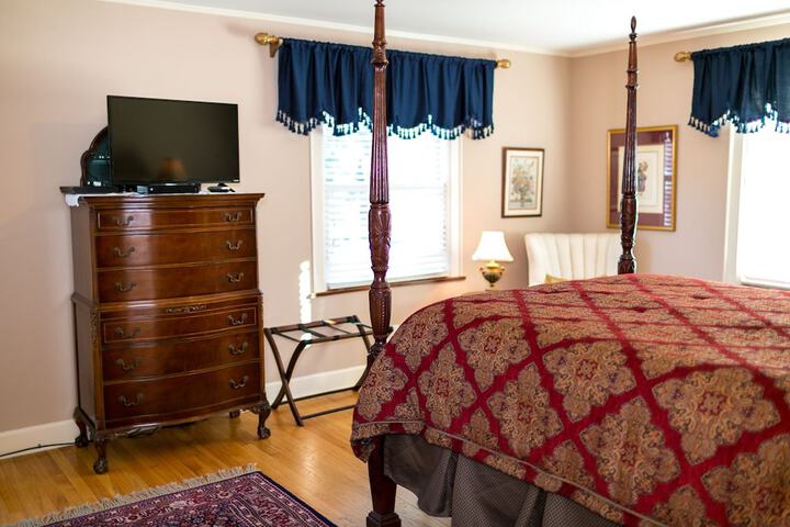 Room 13 of 22