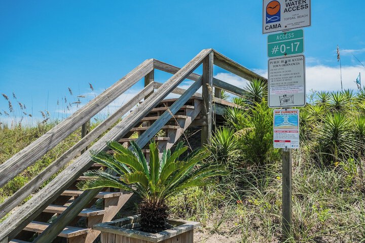 Sea Ya Beaches by Topsail Realty
