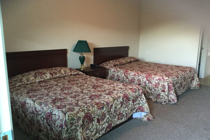 Room 10 of 11