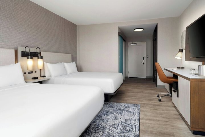 Room 15 of 37