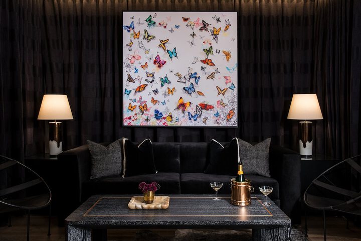 Lounge 55 of 69