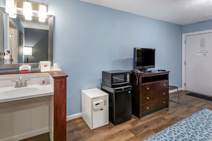 Room 47 of 60