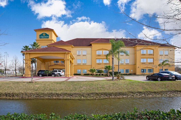Hotel 2 of 48