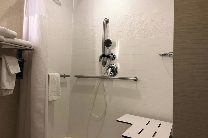 Fairfield Inn & Suites by Marriott Alexandria