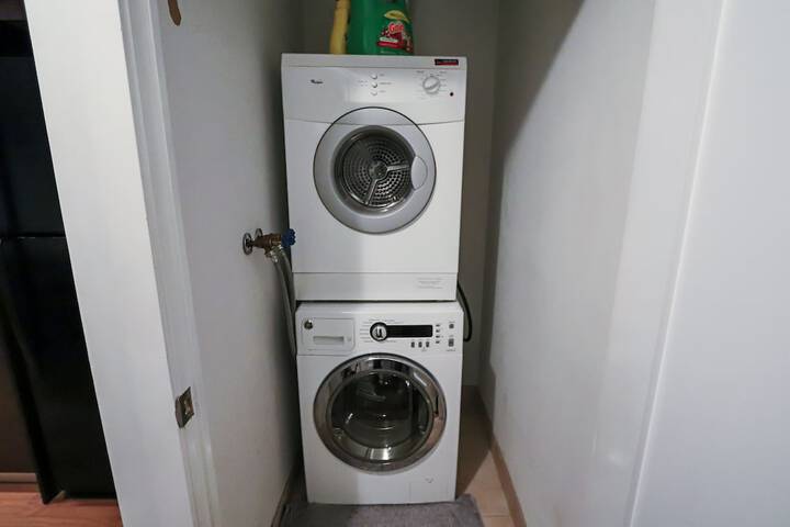 Laundry 26 of 30