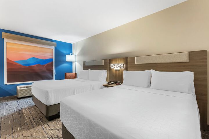 Holiday Inn Express Hotel & Suites Belgrade by IHG