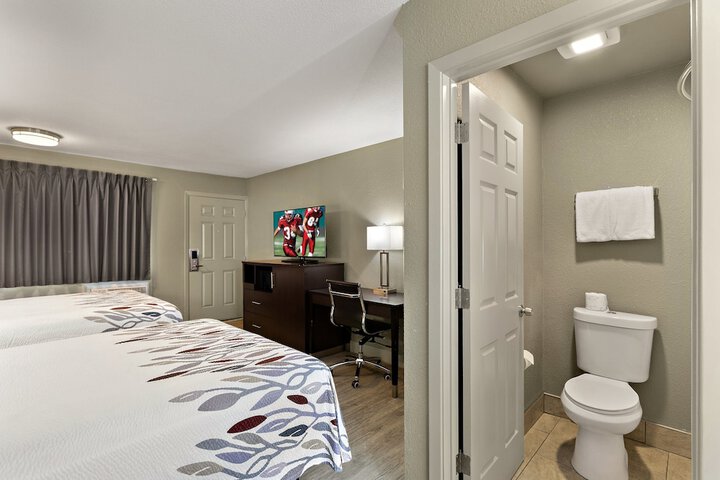 Room 25 of 36