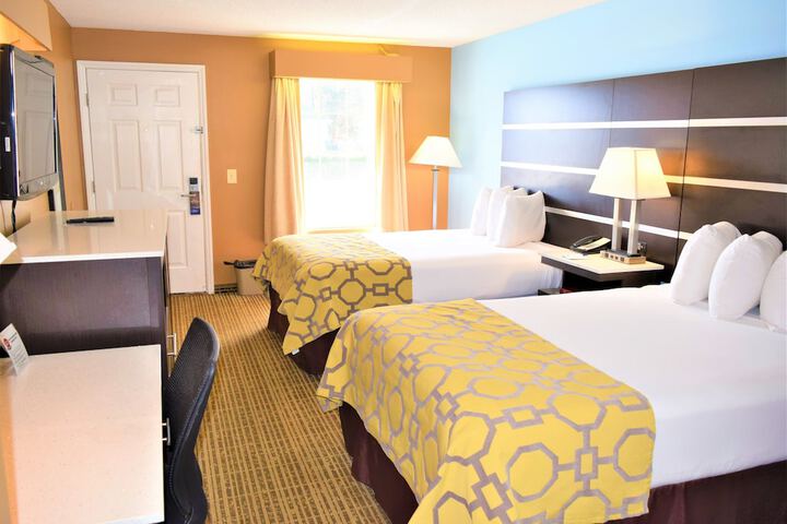 Baymont by Wyndham Forest City