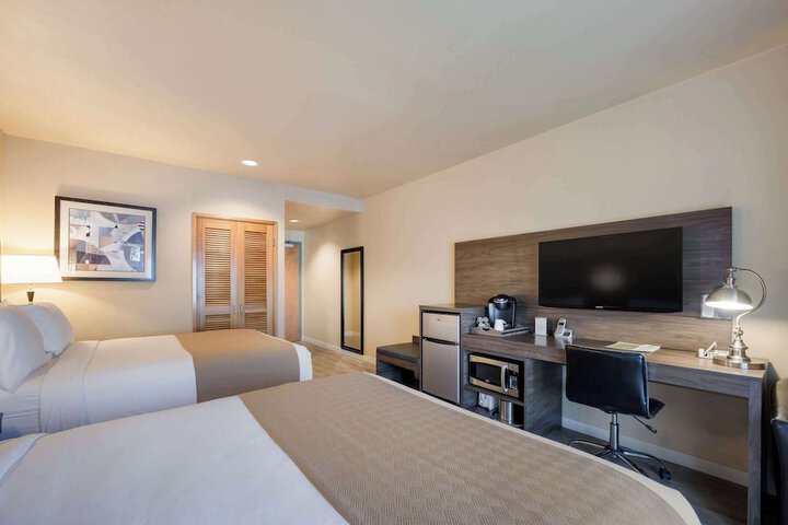 Room 40 of 78