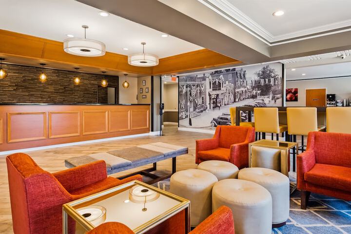 Hotel Interior 4 of 14