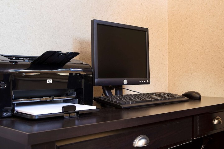 Business Center 19 of 19