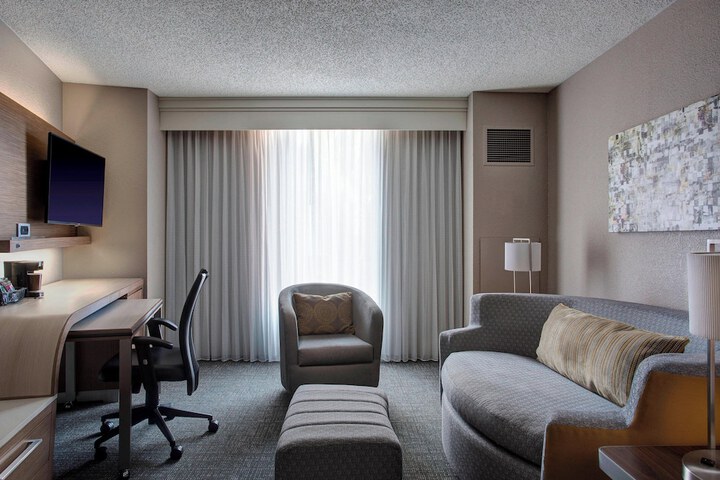 Room 19 of 28