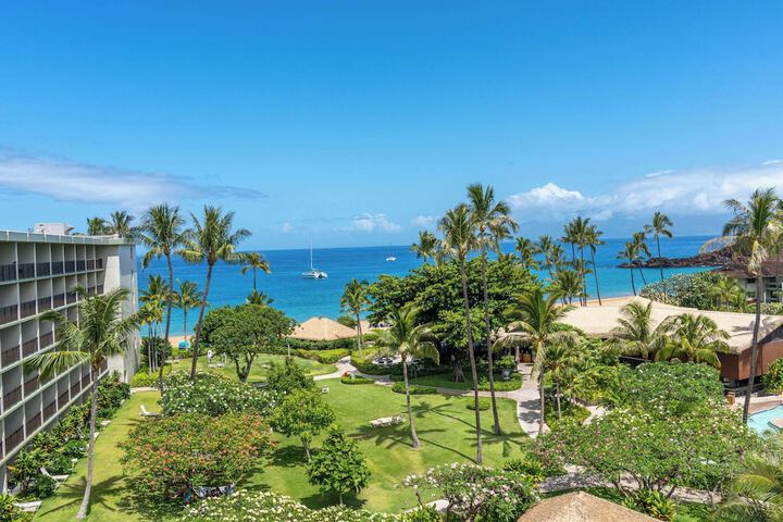 OUTRIGGER Kaanapali Beach Resort