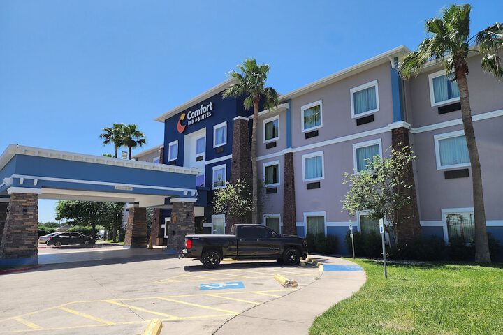 Hotel 3 of 48