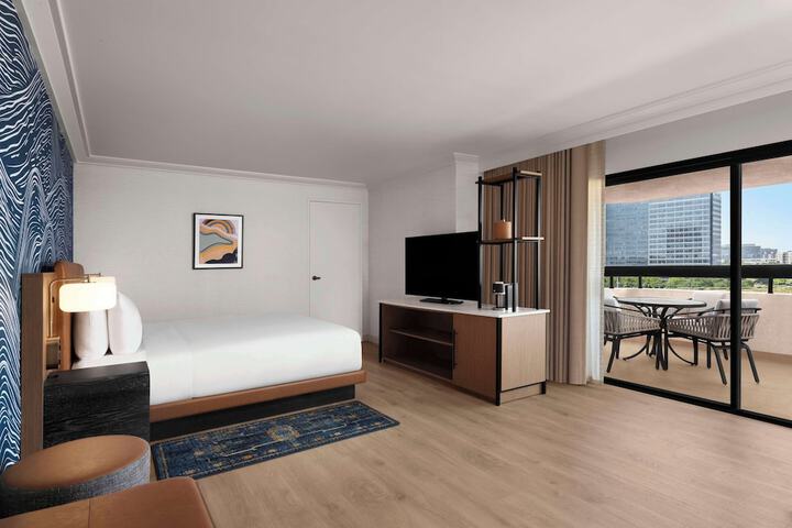 Room 62 of 96